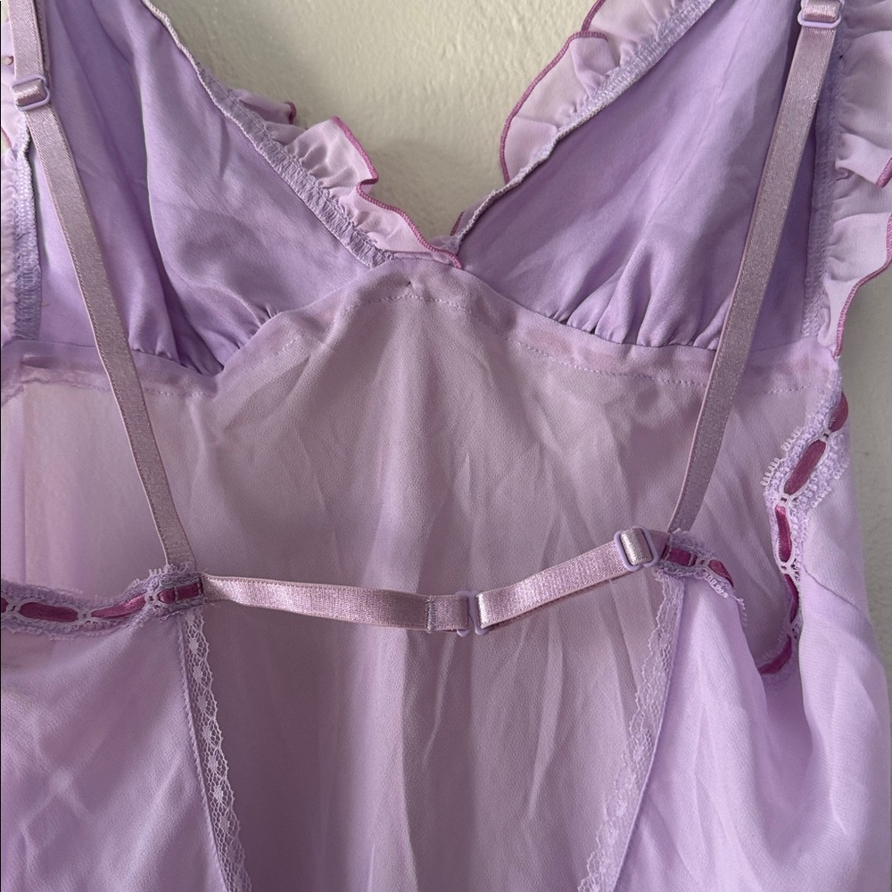 Victoria's Secret Lilac Ruffle Chemise medium - Picture 5 of 5